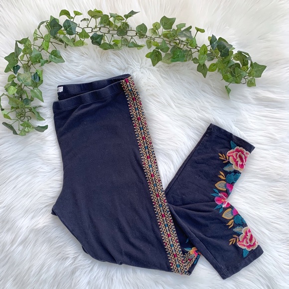 Johnny Was Pants - Johnny Was Black Floral Embroidered Leggings